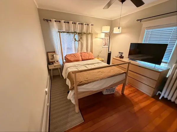 $399,999 | 211 North Batavia Avenue, Batavia, IL 60510