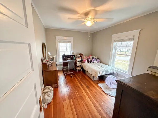 $399,999 | 211 North Batavia Avenue, Batavia, IL 60510