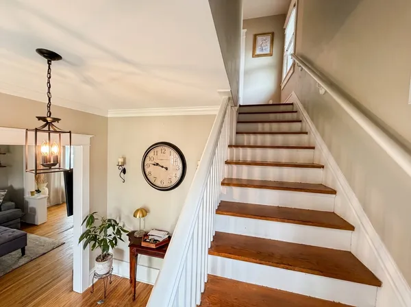 $399,999 | 211 North Batavia Avenue, Batavia, IL 60510