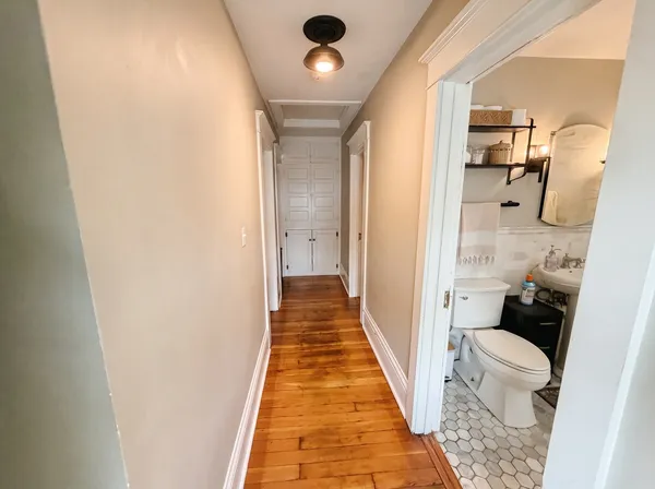 $399,999 | 211 North Batavia Avenue, Batavia, IL 60510