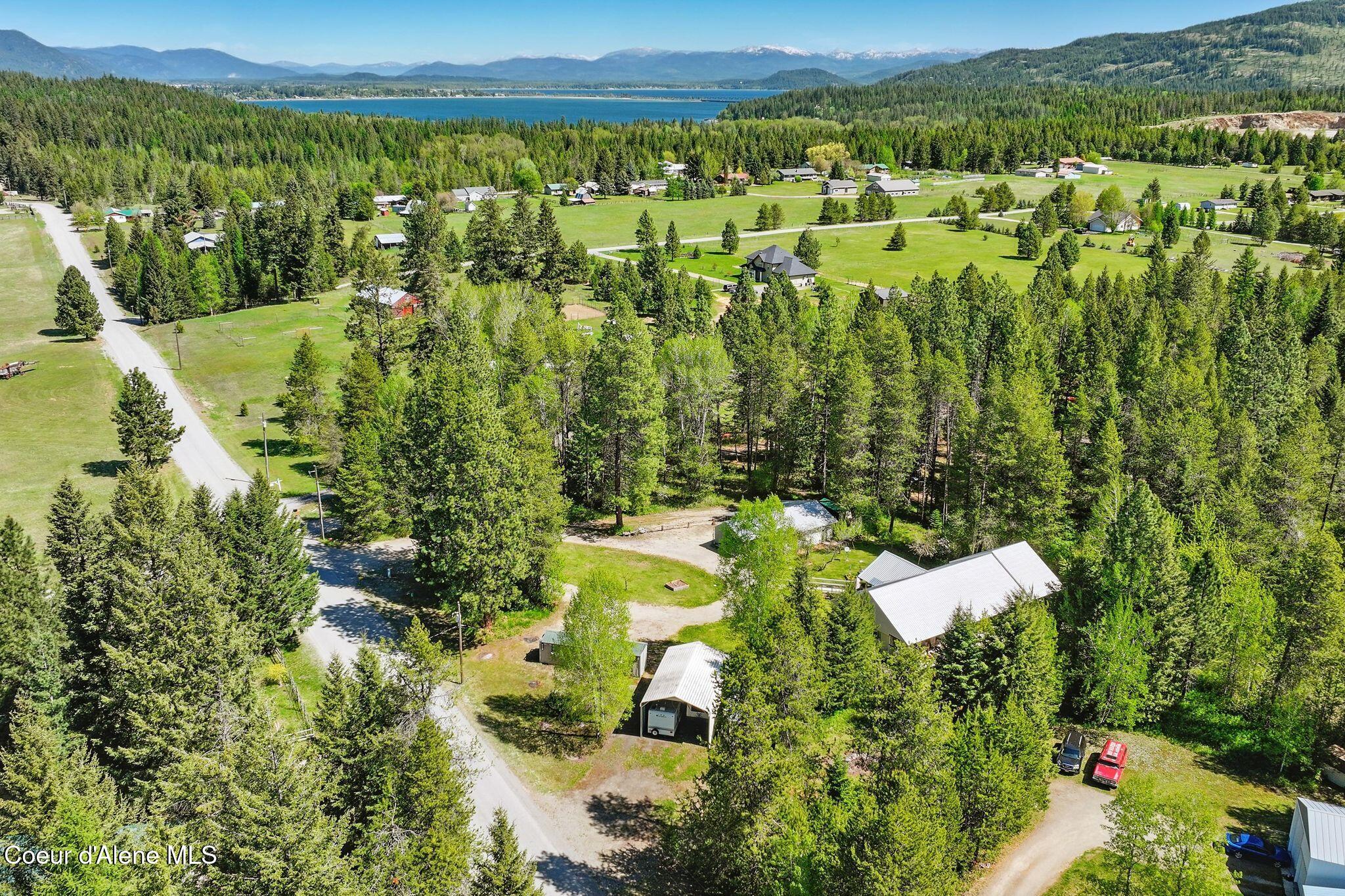 1601 Spades Road Sagle, ID 83860 - Photo 3 of 60 3