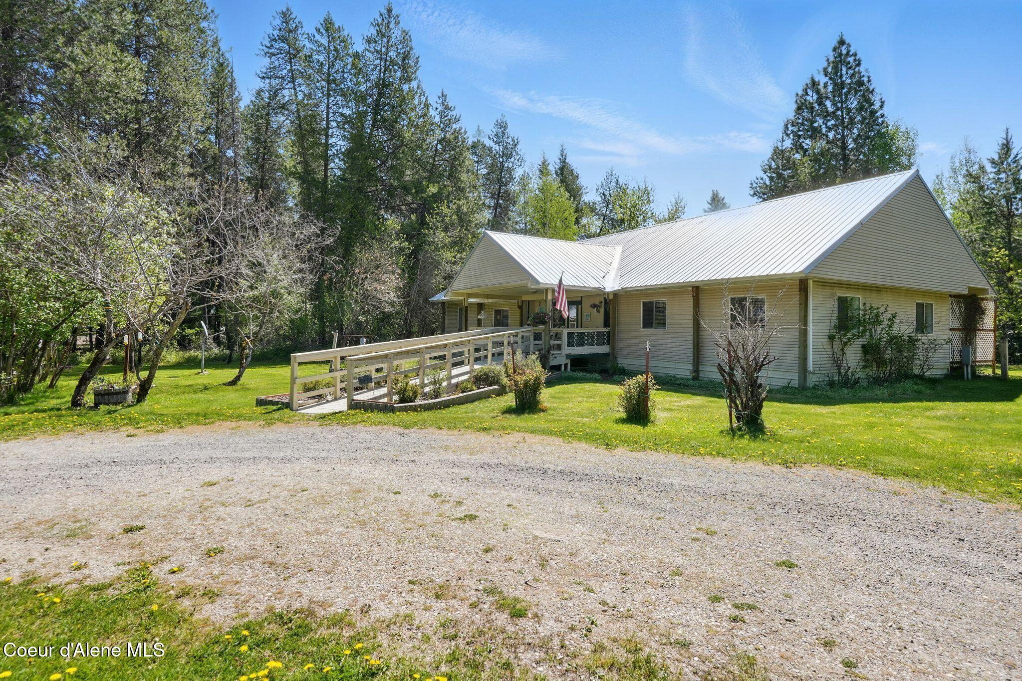 1601 Spades Road Sagle, ID 83860 - Photo 44 of 60 44