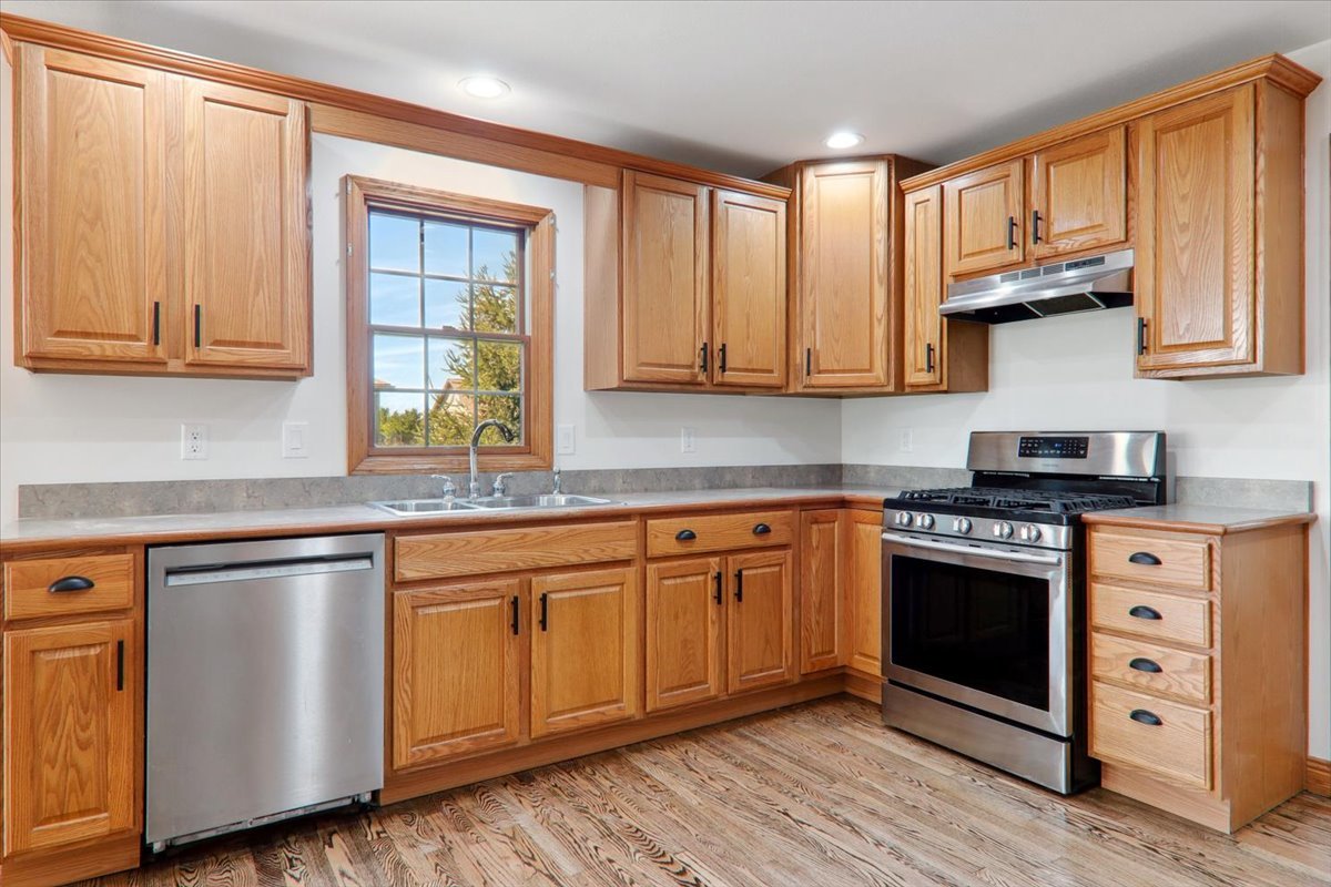 333 Clearview Road El Paso, IL 61738 - Photo 12 of 24 Gallery Image 12