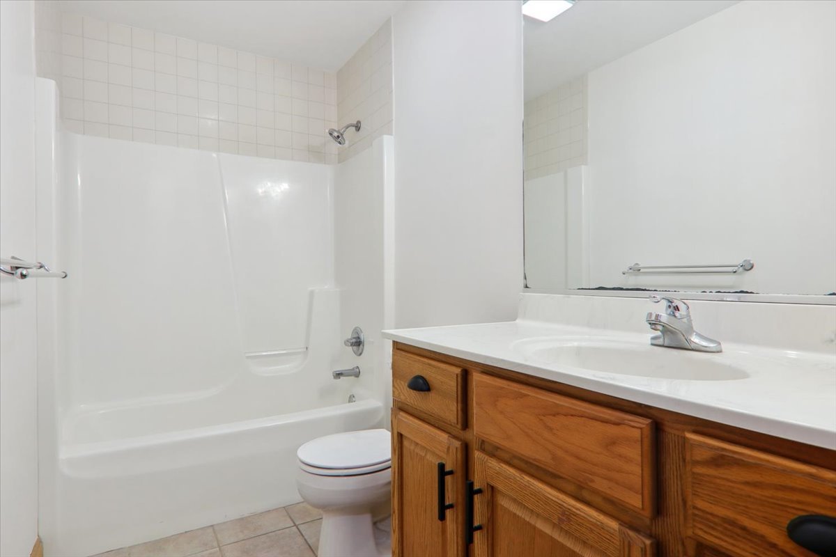 333 Clearview Road El Paso, IL 61738 - Photo 14 of 24 Gallery Image 14