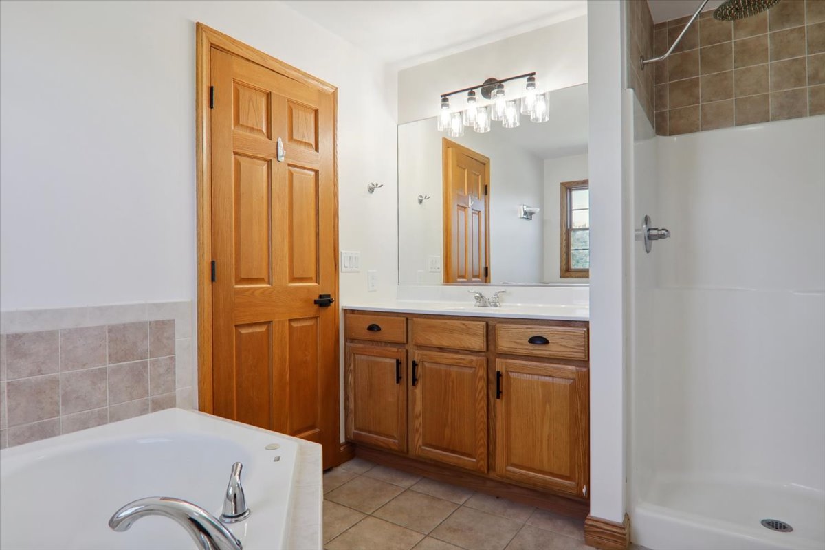 333 Clearview Road El Paso, IL 61738 - Photo 20 of 24 Gallery Image 20