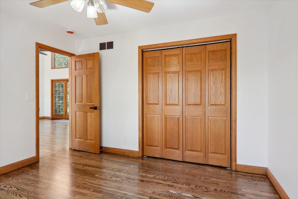 333 Clearview Road El Paso, IL 61738 - Photo 10 of 24 Gallery Image 10