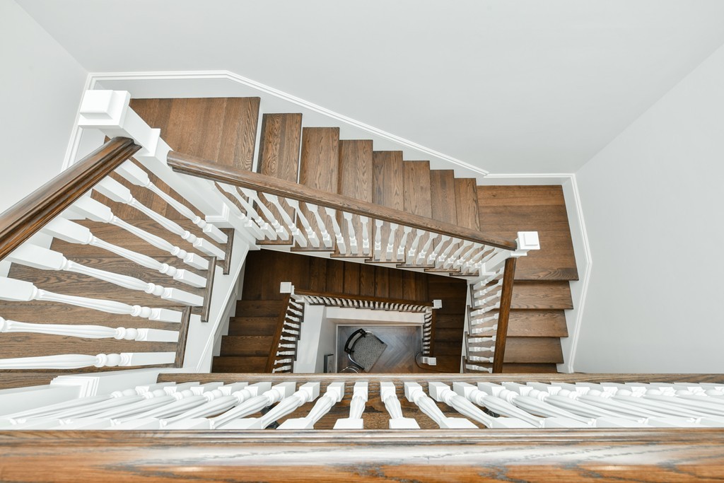 35 Commonwealth Avenue, Unit PH Boston, MA 02116 - Photo 20 of 25 a view of a fireplace and window