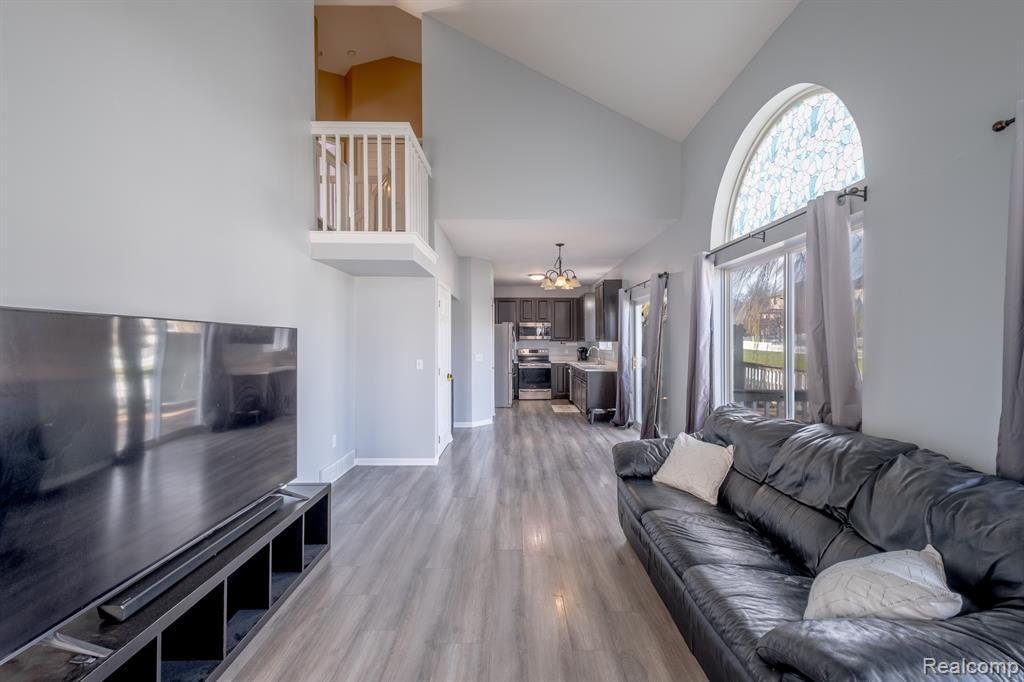 1679 Chelsea Circle Howell, MI 48843 - Photo 10 of 23 Gallery Image 10
