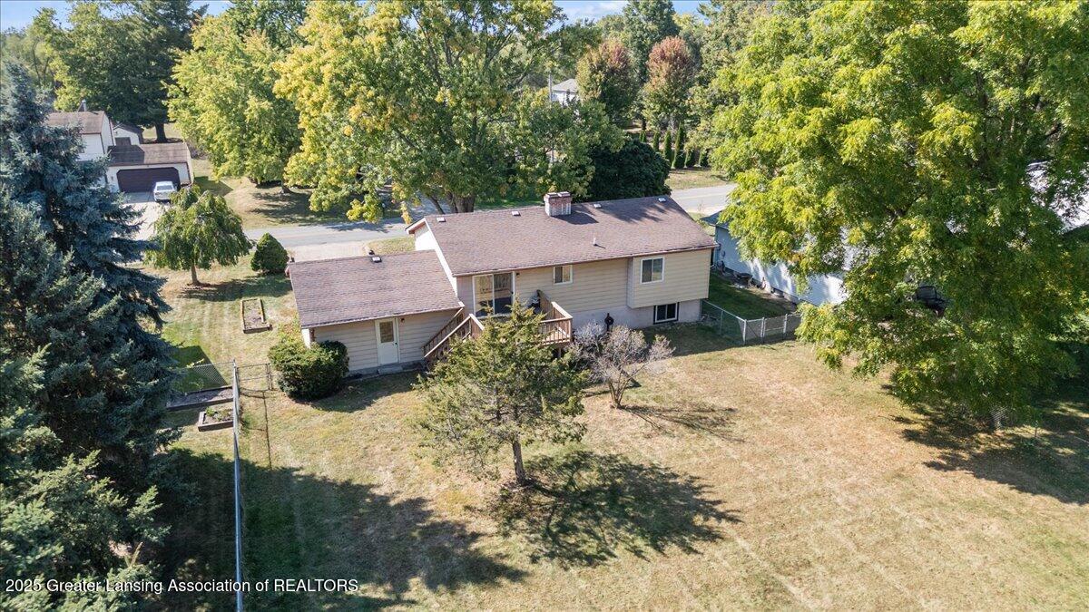 2656 Gilbert Road Lansing, MI 48911 - Photo 28 of 32 19-Media Jett - 01