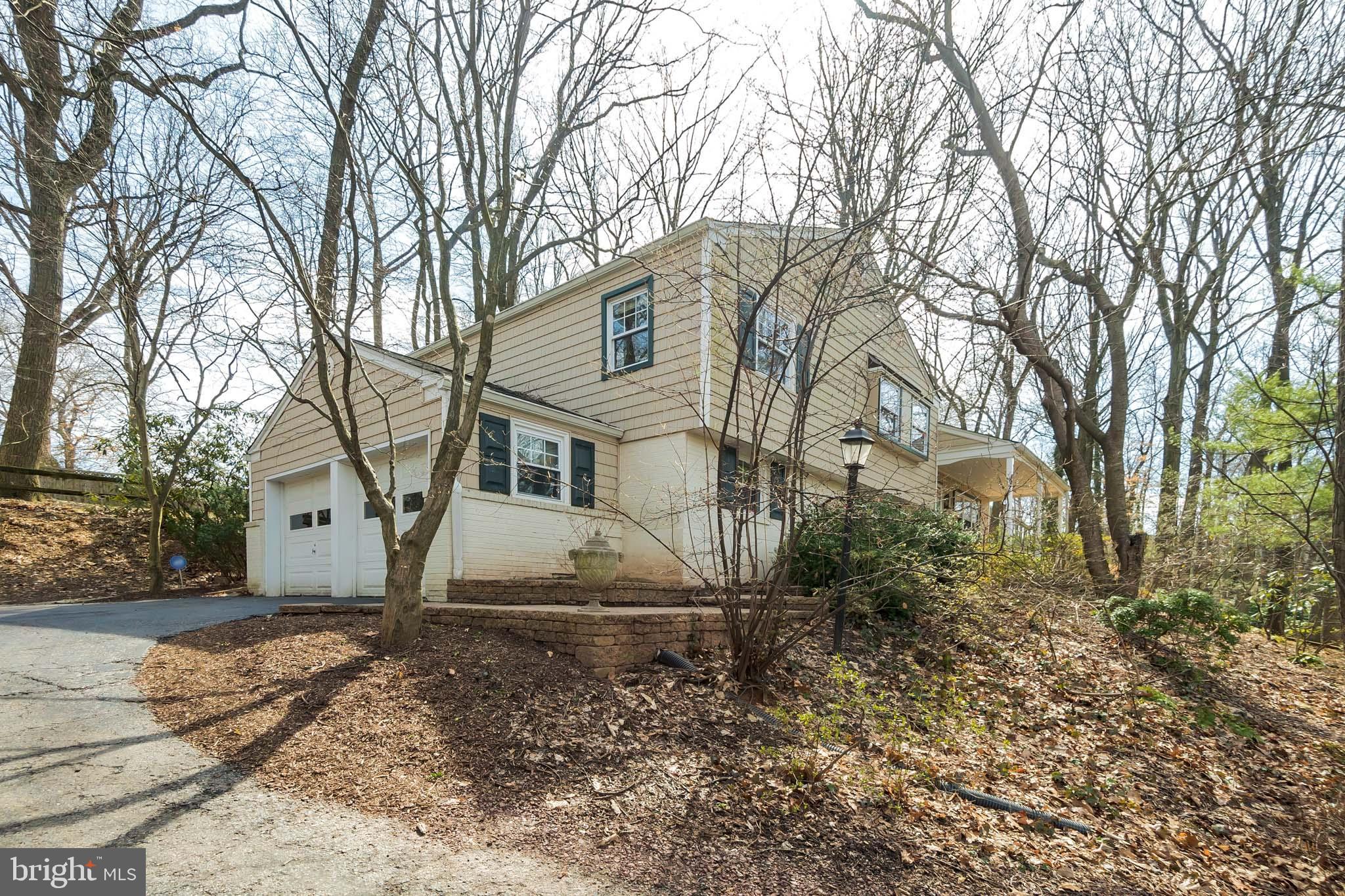 355 Danell Road Wayne, PA 19087 - Photo 2 of 30