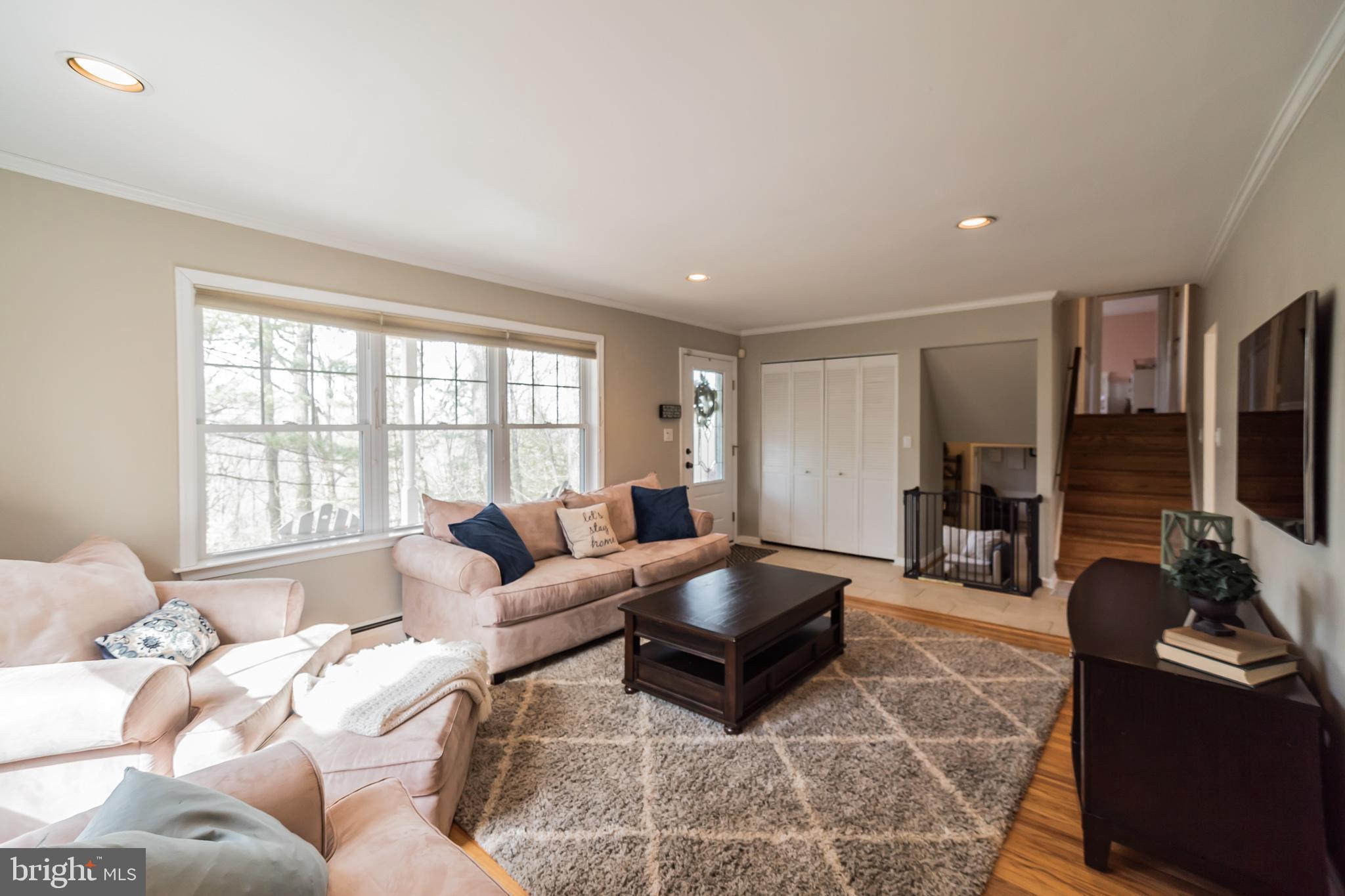 355 Danell Road Wayne, PA 19087 - Photo 3 of 30