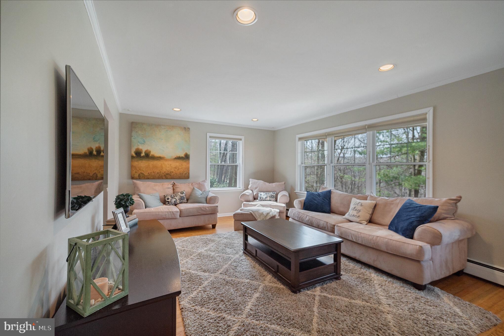 355 Danell Road Wayne, PA 19087 - Photo 5 of 30