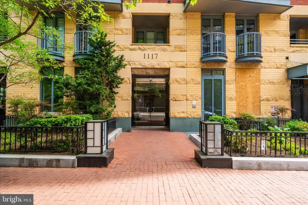 $2,600 | 1117 10th Street Northwest, Unit 1009, Washington, DC 20001