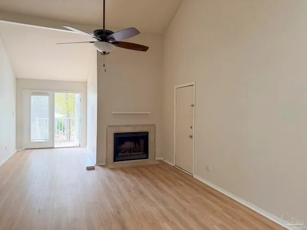 $129,900 | 5001 Grande Drive, Unit 1422, Pensacola, FL 32504