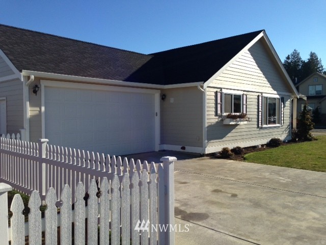 1698 Lexi Loop Lynden, WA 98264 - Photo 5 of 11 Gallery Image 5
