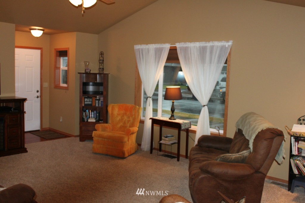 1698 Lexi Loop Lynden, WA 98264 - Photo 7 of 11 Gallery Image 7