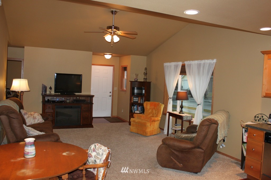 1698 Lexi Loop Lynden, WA 98264 - Photo 8 of 11 Gallery Image 8