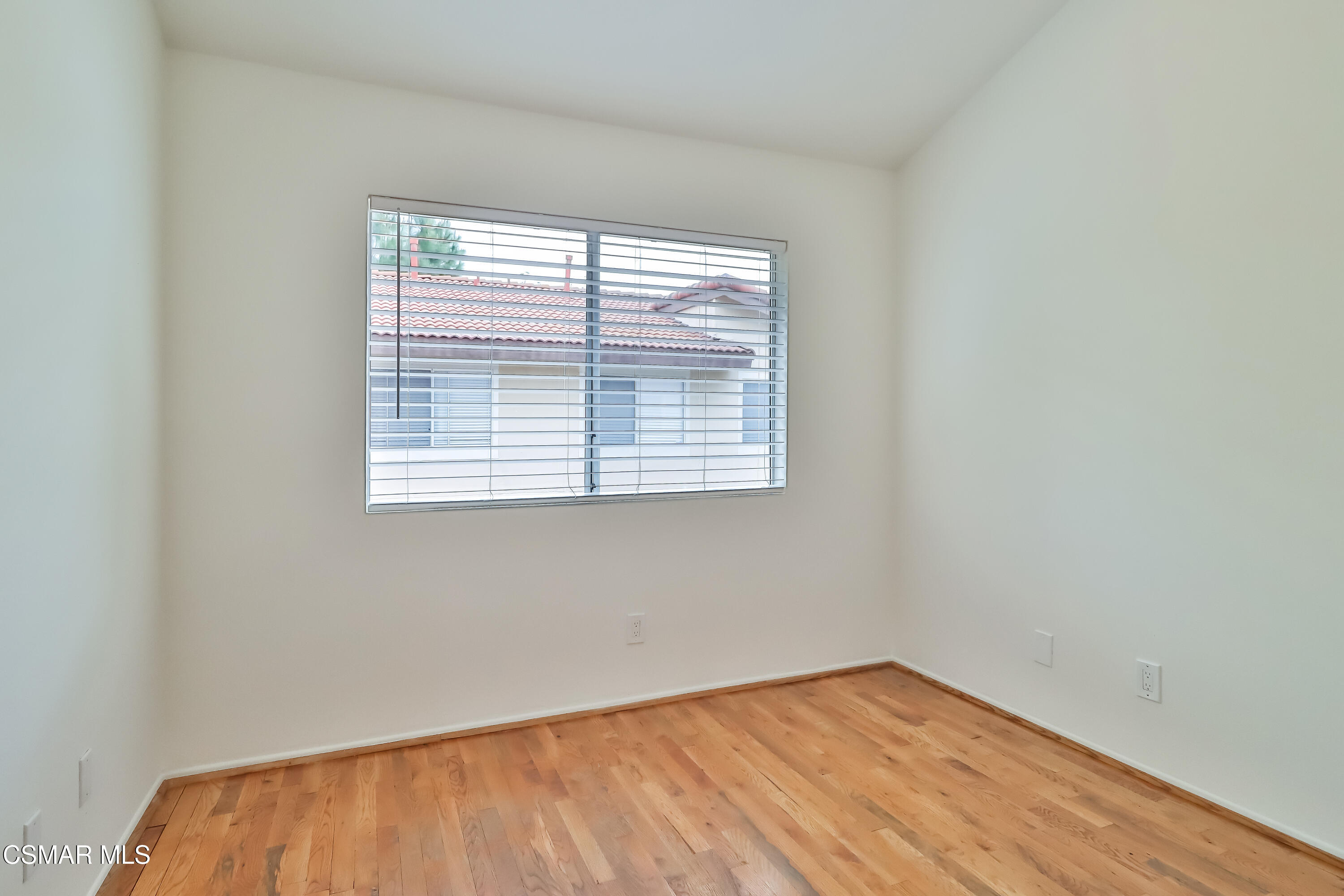 2711 Stearns Street, Unit 4 Simi Valley, CA 93063 - Photo 19 of 22 29