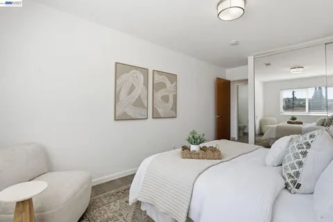$525,000 | 243 Castro Street, San Leandro, CA 94577