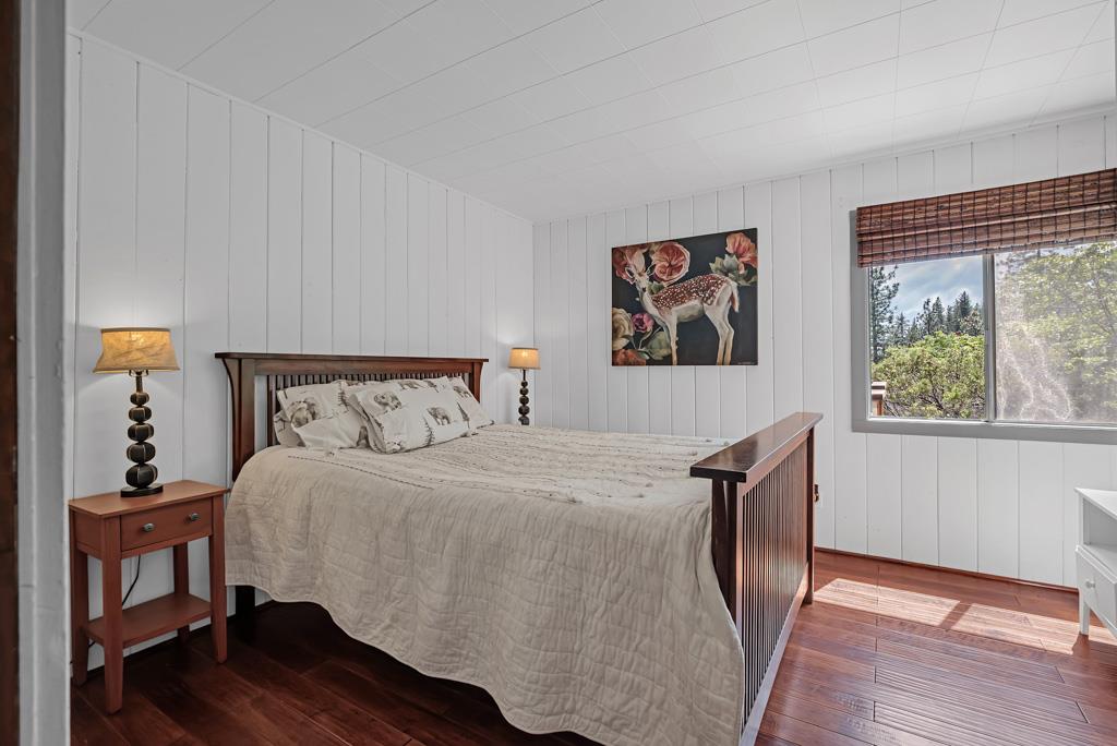 1753 Lightning Lane Arnold, CA 95223 - Photo 18 of 46 a bedroom with a bed and a window