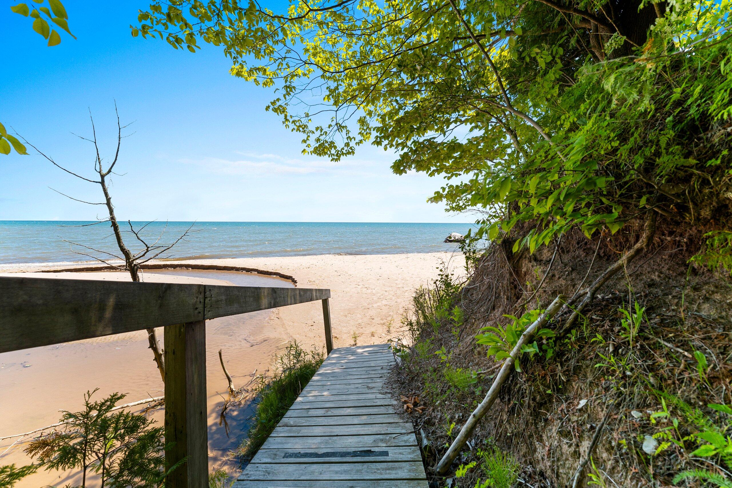 4635 South 10th Street Manitowoc, WI 54220 - Photo 61 of 75 Private Beach