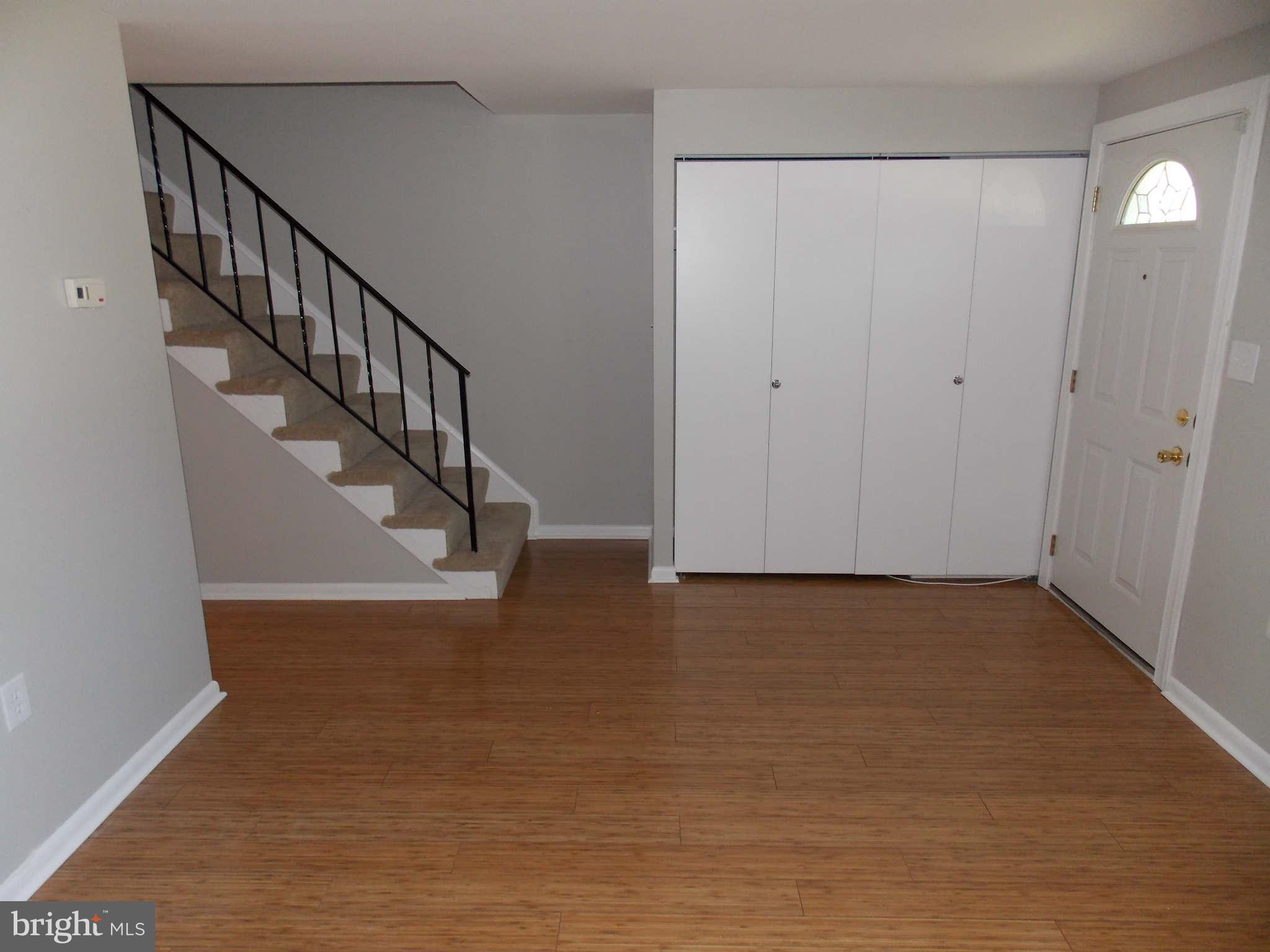 3920 Misty View Road Baltimore, MD 21220 - Photo 3 of 23 Living Room