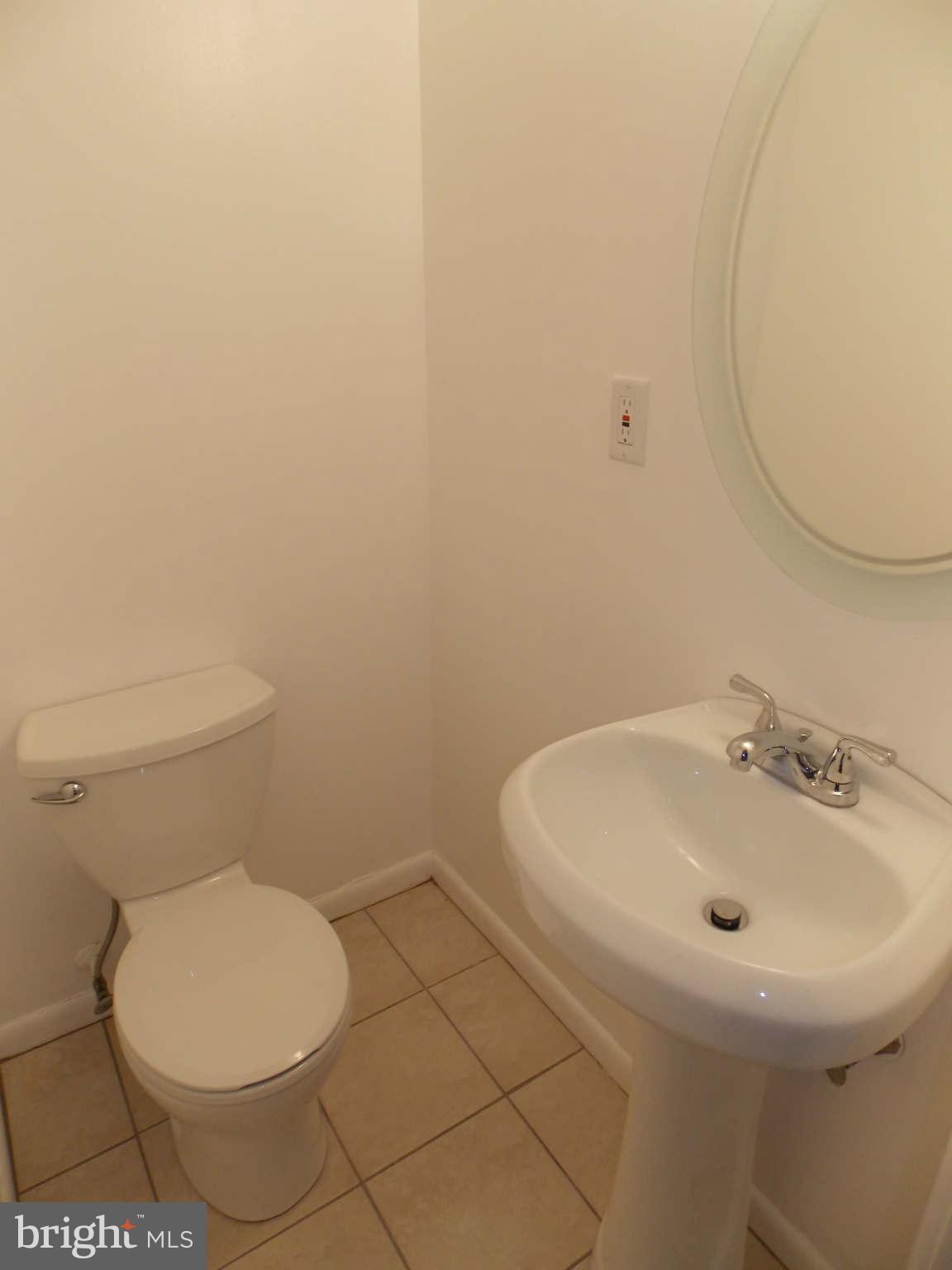 3920 Misty View Road Baltimore, MD 21220 - Photo 9 of 23 Bath