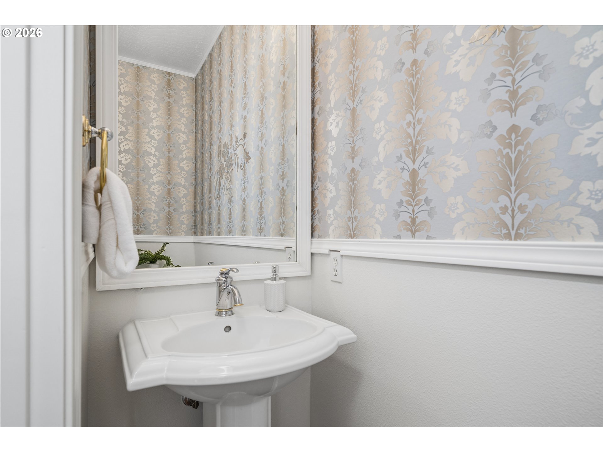 3461 Merryvale Road Eugene, OR 97404 - Photo 23 of 47 Bathroom