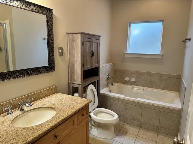 $1,775 | 4020 Jonathan Lane, Mandeville, LA 70448