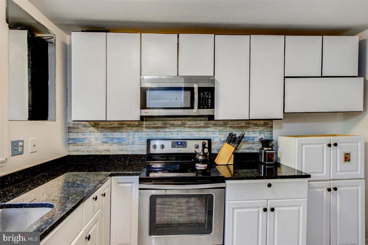 34 Federal Court, Unit 49 Gaithersburg, MD 20877 - Photo 15 of 36 kitchen was rehabbed in 2017