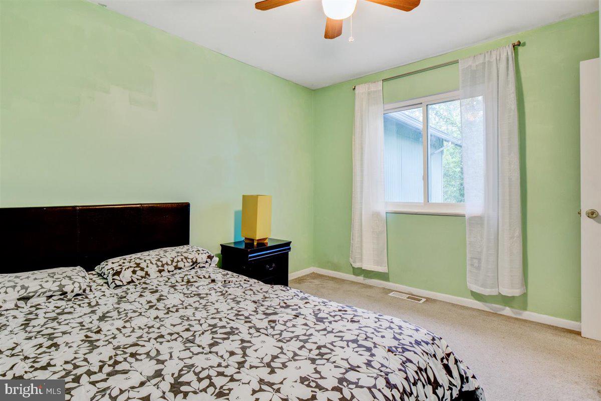 34 Federal Court, Unit 49 Gaithersburg, MD 20877 - Photo 20 of 36 Bedroom #1