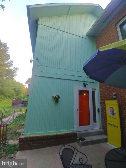 34 Federal Court, Unit 49 Gaithersburg, MD 20877 - Photo 3 of 36 patio right outside main door