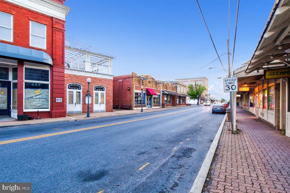 34 Federal Court, Unit 49 Gaithersburg, MD 20877 - Photo 36 of 36 COMMUNITY WALK TO MARC TRAIN; SCHOOLS; OLDETOWNE
