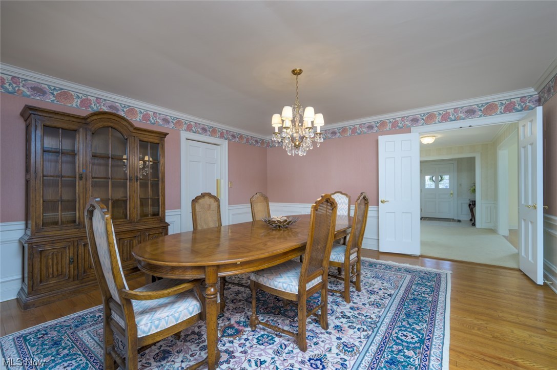 3030 Roundwood Road Hunting Valley, OH 44022 - Photo 10 of 35 Large dining room