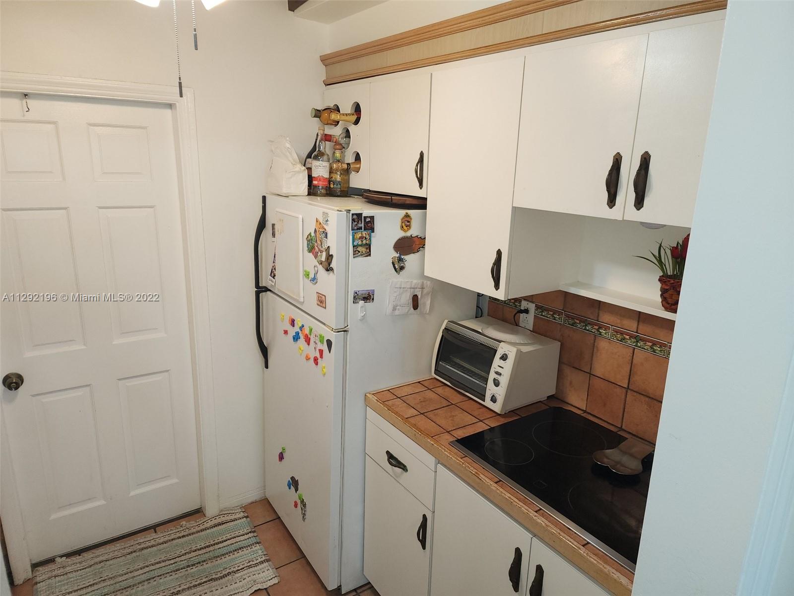 Tropical Estates Miami, FL 33165 - Photo 12 of 31