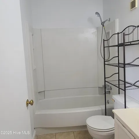 $169,900 | 313 Lake Place Condo Drive, Elizabethtown, NC 28337