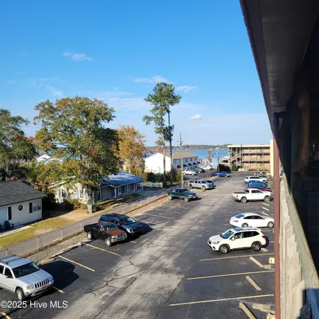 $169,900 | 313 Lake Place Condo Drive, Elizabethtown, NC 28337