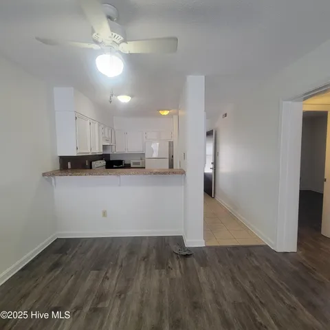 $169,900 | 313 Lake Place Condo Drive, Elizabethtown, NC 28337