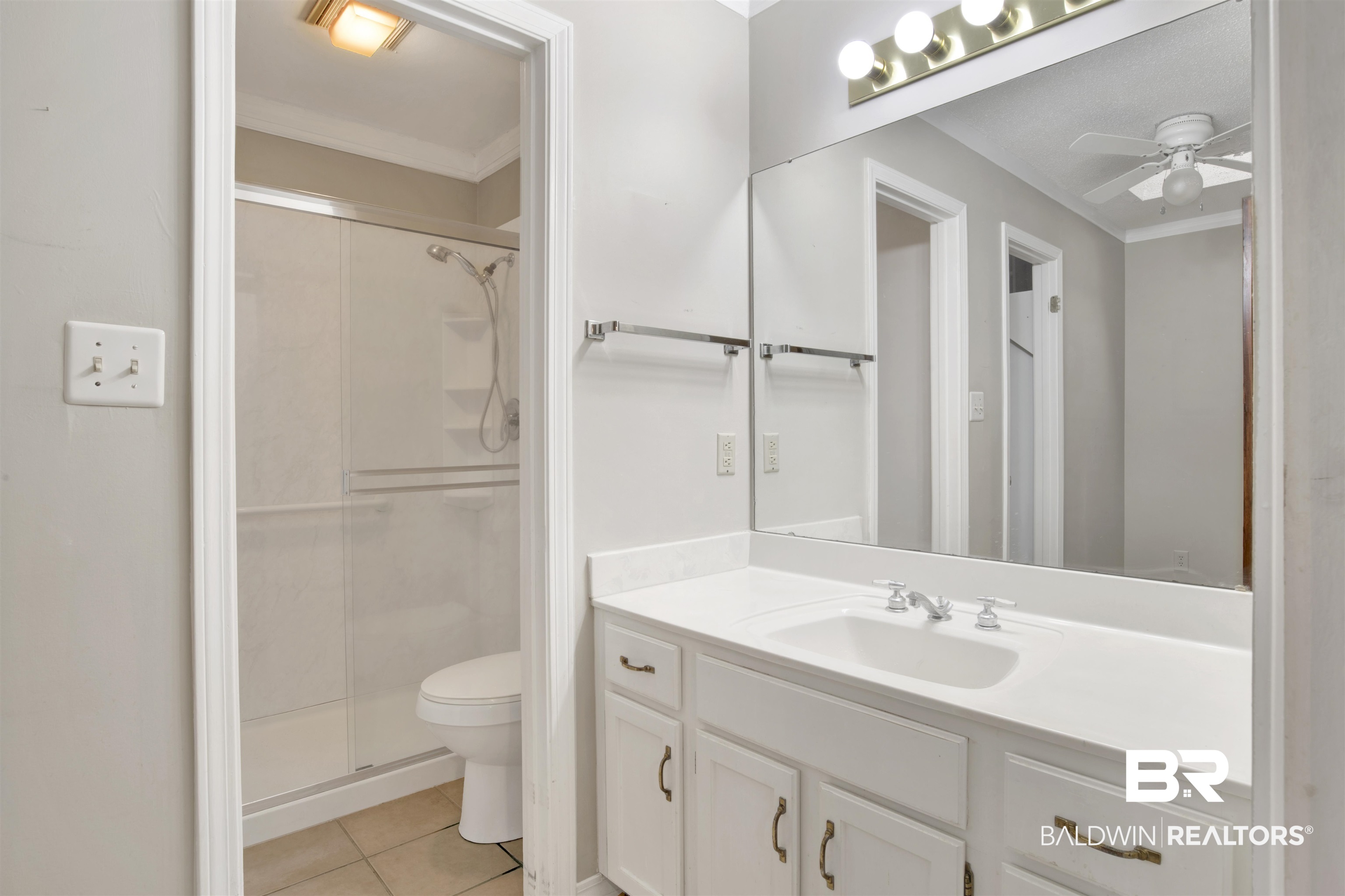 6635 Jackson Square Daphne, AL 36526 - Photo 14 of 24 Primary Bath with Shower