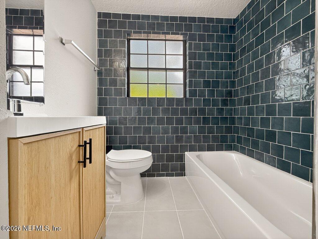 4266 Springwood Road Jacksonville, FL 32207 - Photo 4 of 52 024-4266SpringwoodRoad-Jacksonville-FL-3
