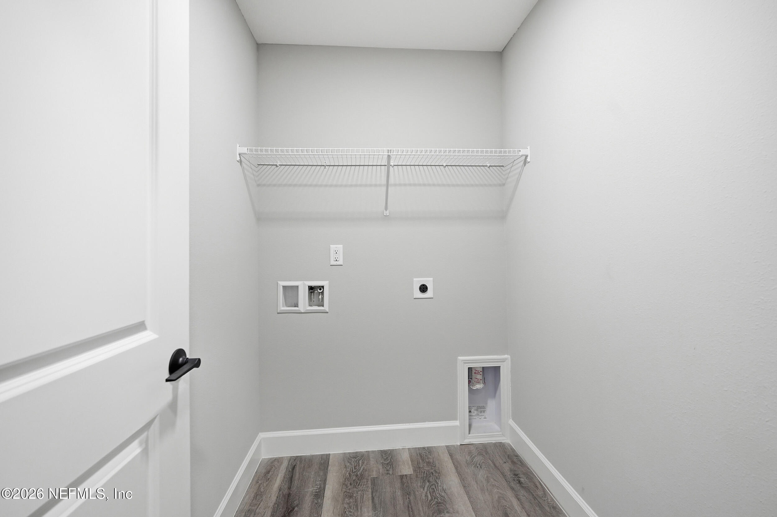 5259 Shenandoah Avenue Jacksonville, FL 32254 - Photo 24 of 51 a view of an empty walk in closet