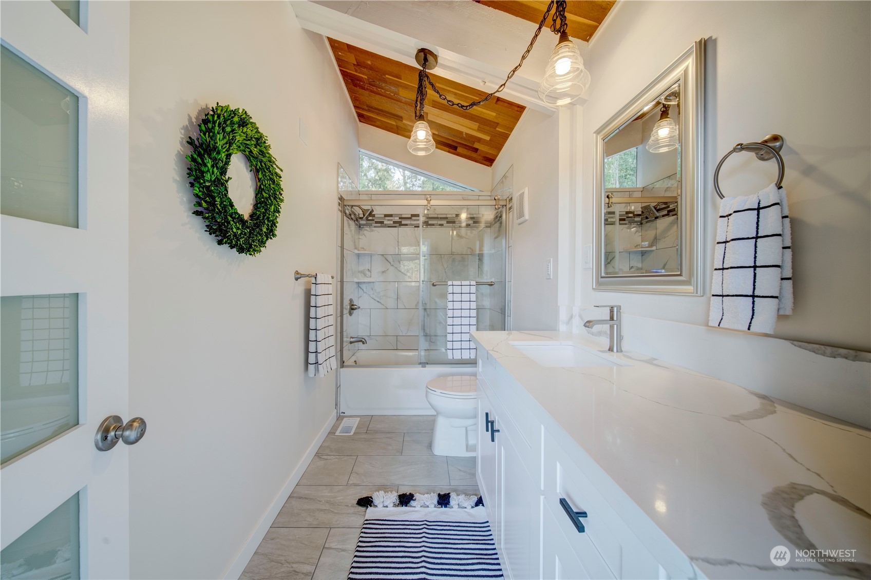 415 Northwest Lake Roesiger Road Snohomish, WA 98290 - Photo 5 of 33