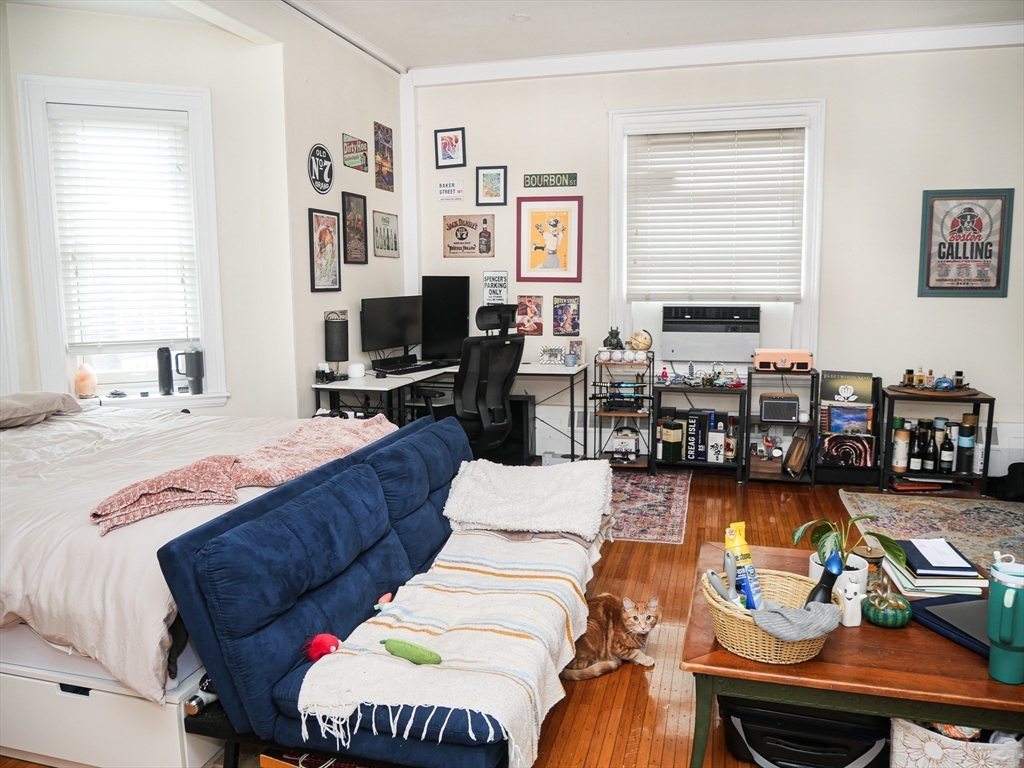 25 Garrison Road, Unit 2 Brookline, MA 02445 - Photo 4 of 9