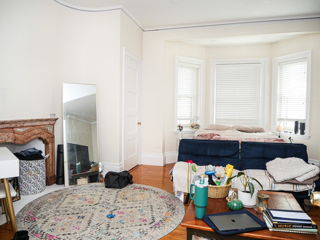 25 Garrison Road, Unit 2 Brookline, MA 02445 - Photo 6 of 9