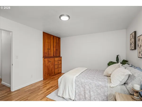 $585,000 | 40064 McKenzie Highway, Springfield, OR 97478