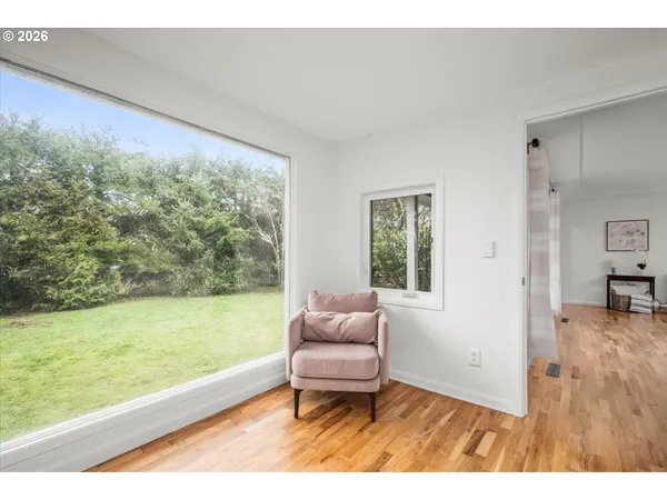 $585,000 | 40064 McKenzie Highway, Springfield, OR 97478