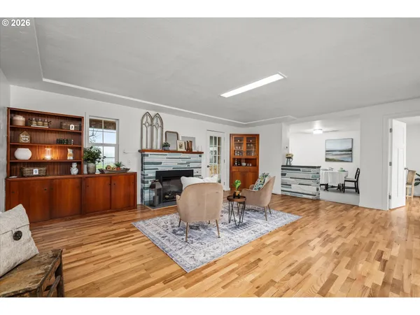 $585,000 | 40064 McKenzie Highway, Springfield, OR 97478