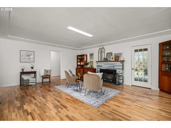 $585,000 | 40064 McKenzie Highway, Springfield, OR 97478