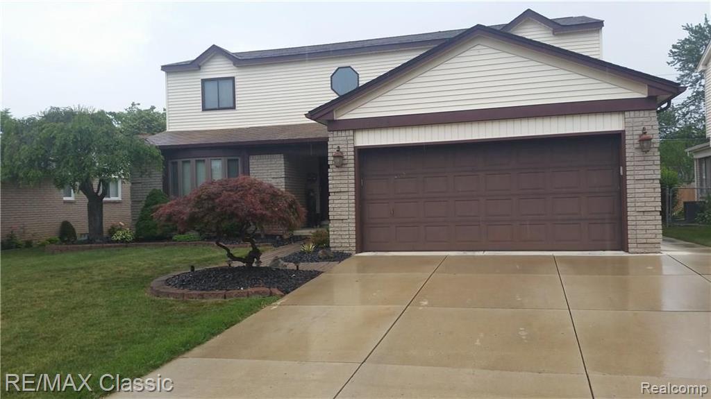 14018 Riga Livonia, MI 48154 - Photo 1 of 2 Gallery Image 1