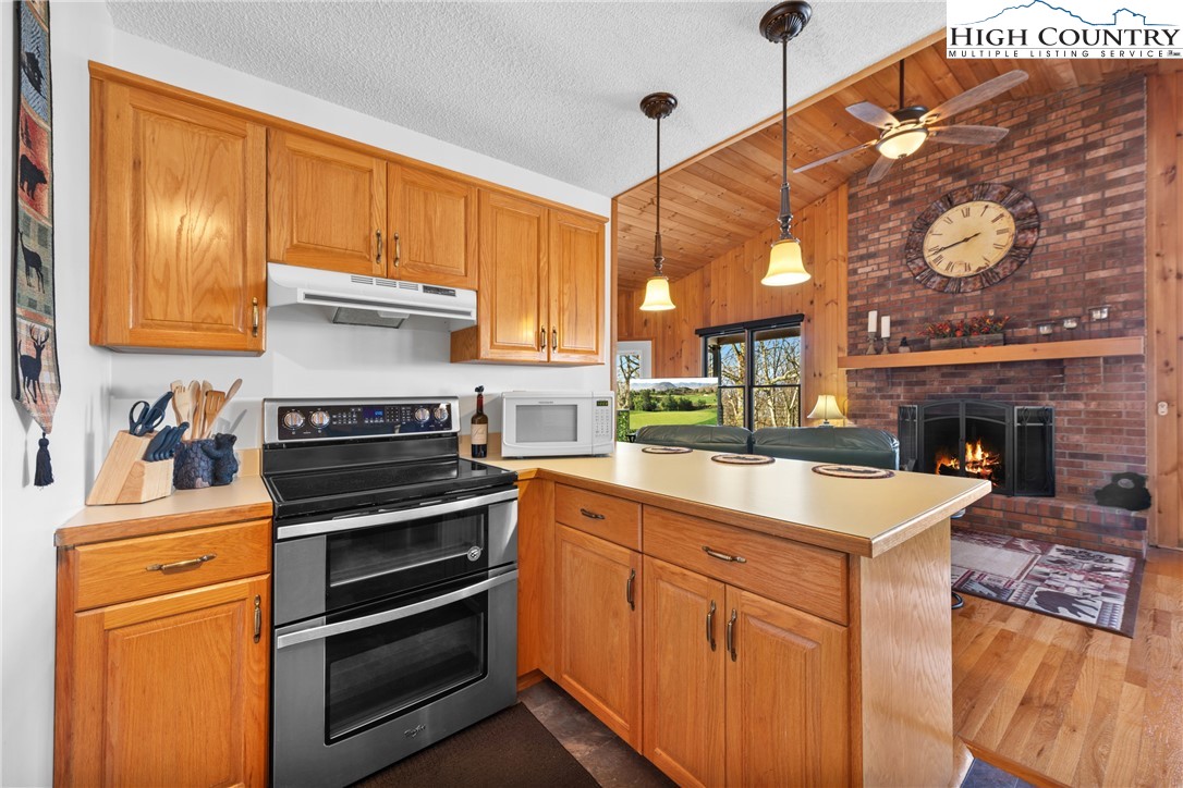 239 Summit Park Circle Boone, NC 28607 - Photo 5 of 40 Gallery Image 5
